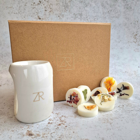 Signature Scent Wax Melter & Soy Melt Gift Set